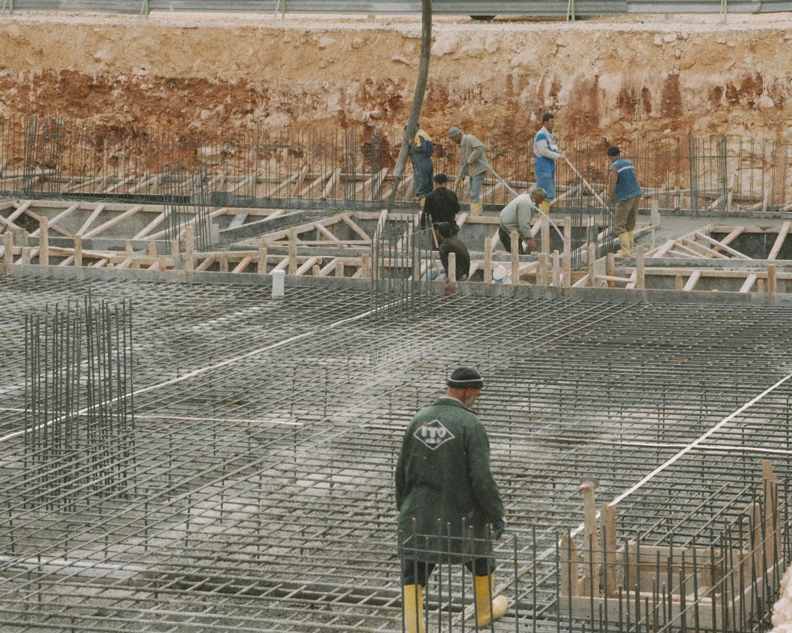Армирование плиты под двухэтажный газобетон: схема, сечение, расчёт. СК Юрьевич — фундаменты и дома под ключ в СПб и Ленобласти.